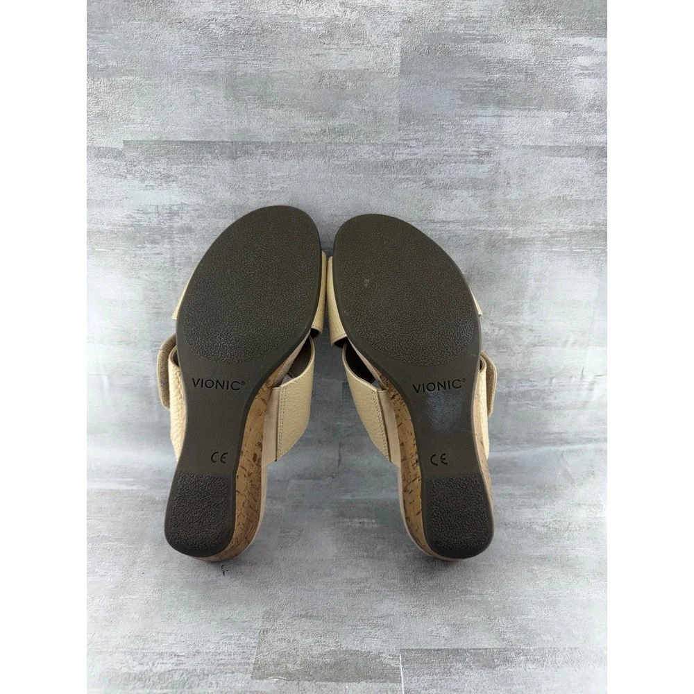 Vionic Leticia Cream Beige Pebbled Leather Cork Wedge Sandals Women Sz 9.5